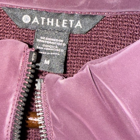 Athleta Hanover Hybrid Vest Sz M - Picture 5 of 8